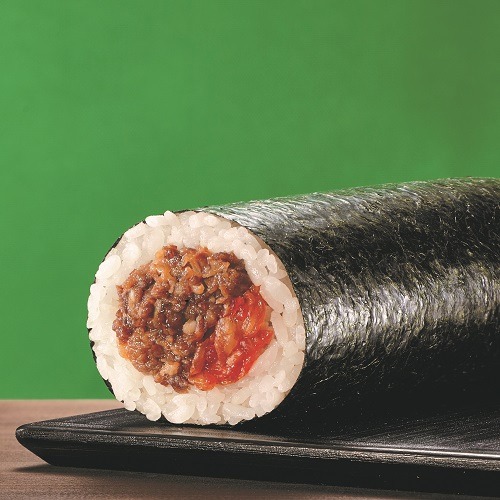 FamilyMart推出難訂位燒肉店"肉山"聯名壽司